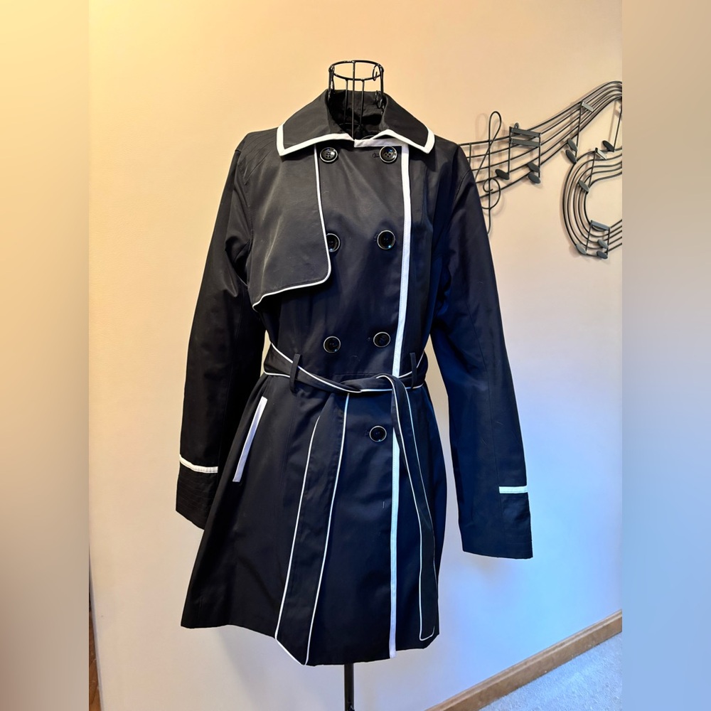 Betsey Johnson Black Trench Coat with White Trim beautiful adjustable lace back